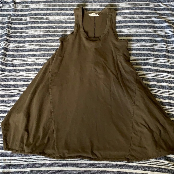 Small Olive Trapeze Dress with Back Ruffle - Picture 4 of 7